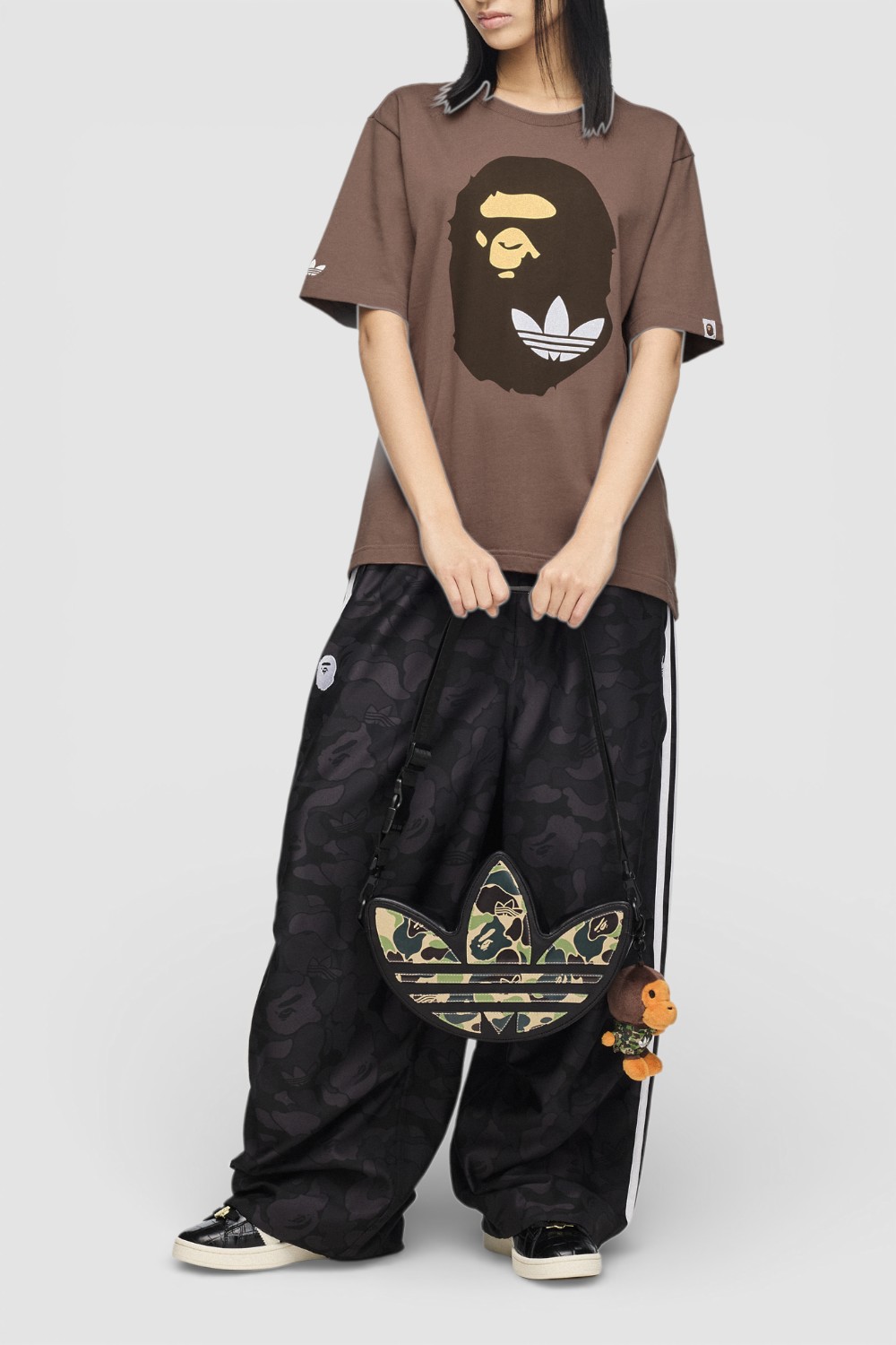 תמונת כל הלוק של תיק קרוסבודי אדידס X בייפ